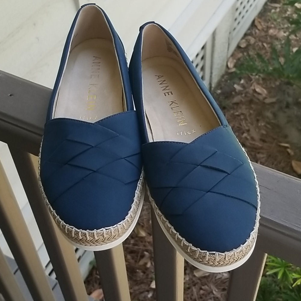 Anne Klein iflex Zasha Espadrilles slip-ons EUC